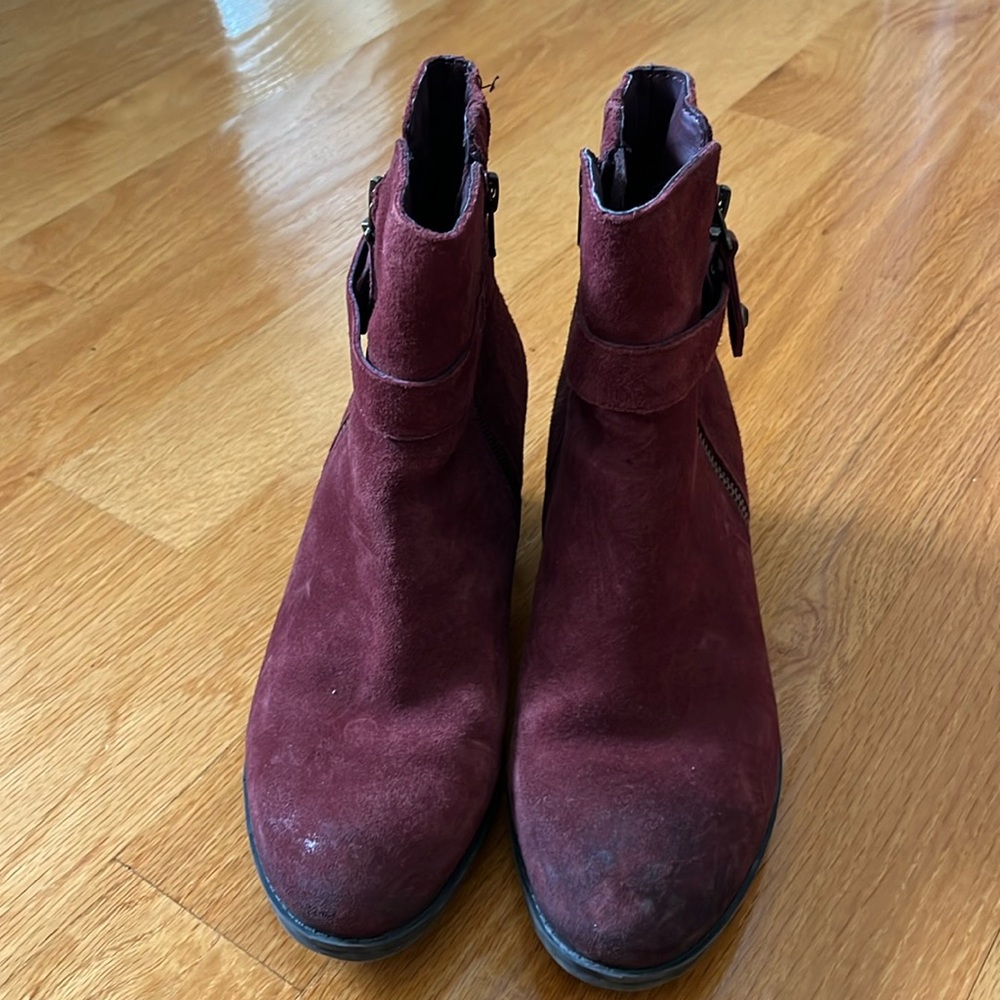 Earth Booties Size 7.5